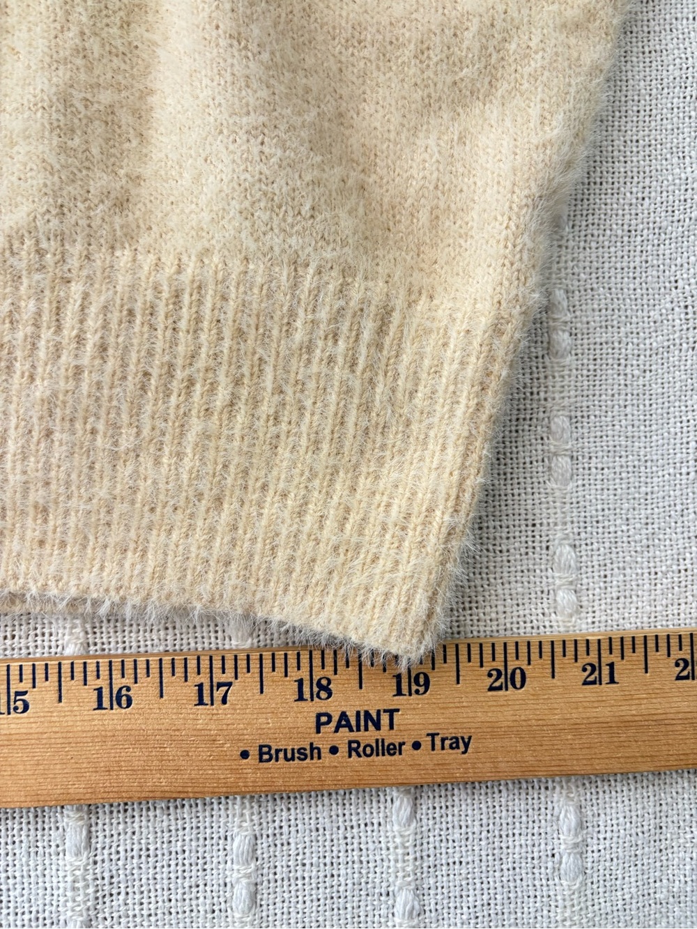 Urban Outfitters Cream Fuzzy Oversized Button Cardigan Sweater Size Small - Picture 12 of 12